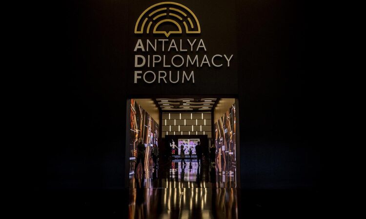 Antalya Diplomasi Forumu yılın son çeyreğine ertelendi