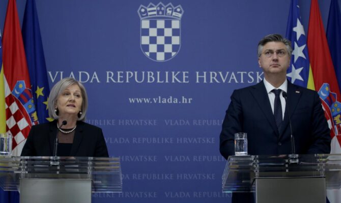 Hırvatistan'dan Bosna Hersek'e 'AB yolunda' destek